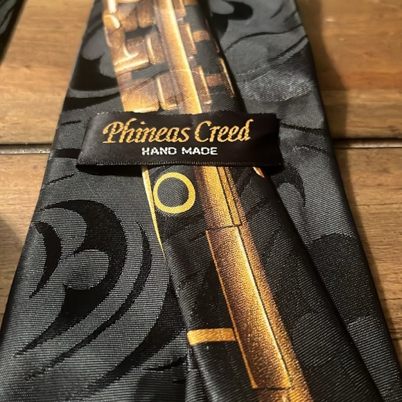 PHINEAS CREED Men’s Basketball Tie - Picture 4 of 4